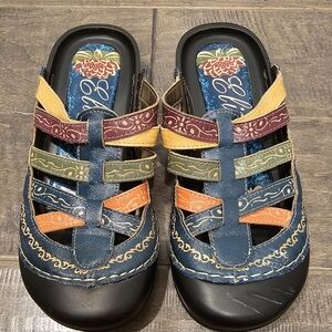 Elite by Corkys Women's Leather Mule Clogs sz 5.5 to 6